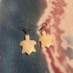 🔴3 for $10 Turtle earrings